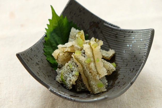 Seasoned Herring Roe with Kelp